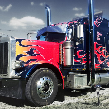 Wrap partiel Transformers sur un camion de Transport Éric Vallée